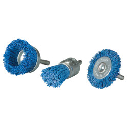 MAKITA D-70758 sada nylonov&yacute;ch kart&aacute;čů pro jemn&eacute; brou&scaron;en&iacute; 3 ks v blistru